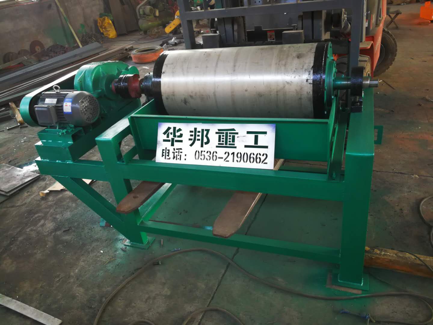 图片名称：永磁筒式磁选机
点击次数：2092次